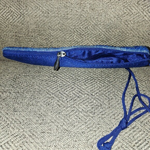 Bamboo Trading Company Sand Dollar Beaded Crossbody or Wristlet Bag - Picture 6 of 10